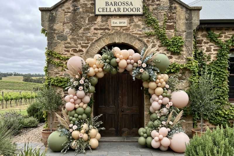 A balloon garland by The Balloon Stylist in the Barossa Valley